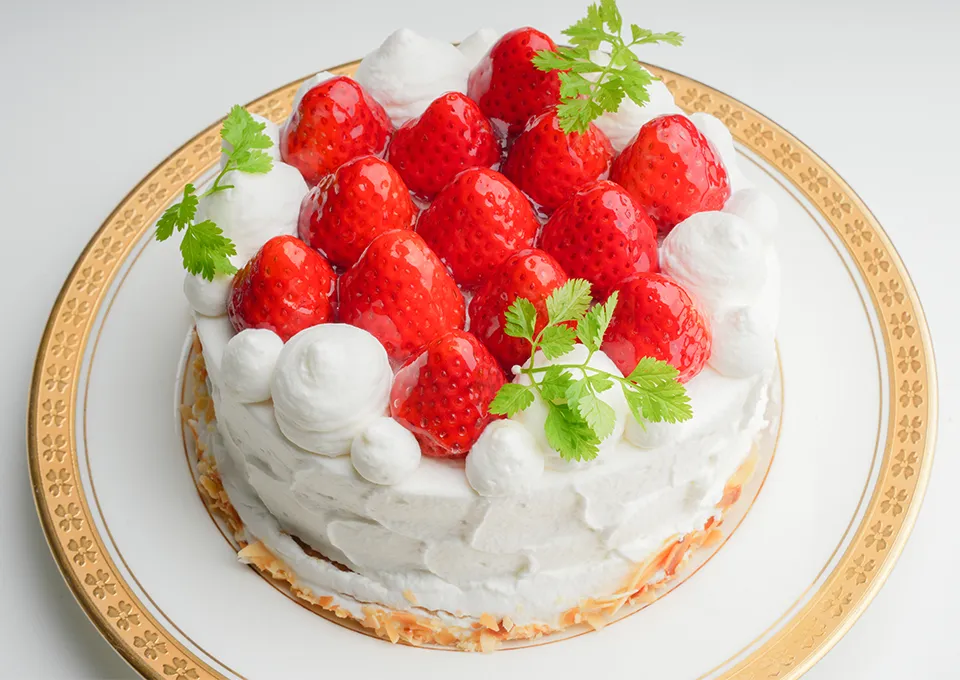 【旬彩割烹白硅】ホールケーキのイメージ写真