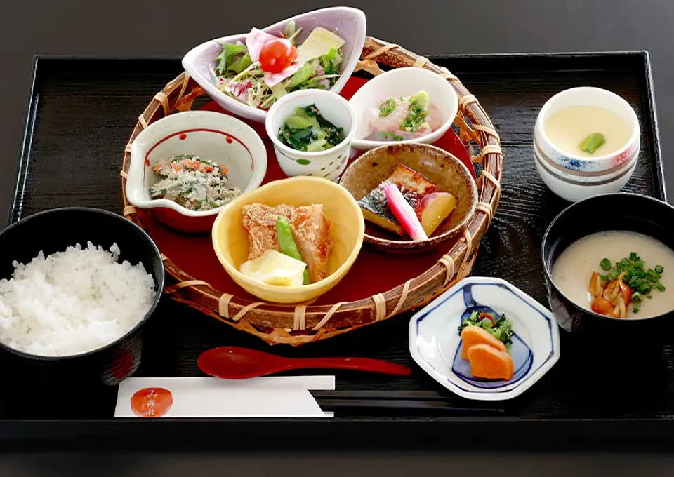 【レストランみあれ】1日15食限定・土日祝ランチ一例